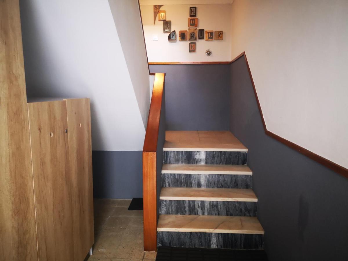 Family Surf Home - Hostel Mafra Exteriör bild